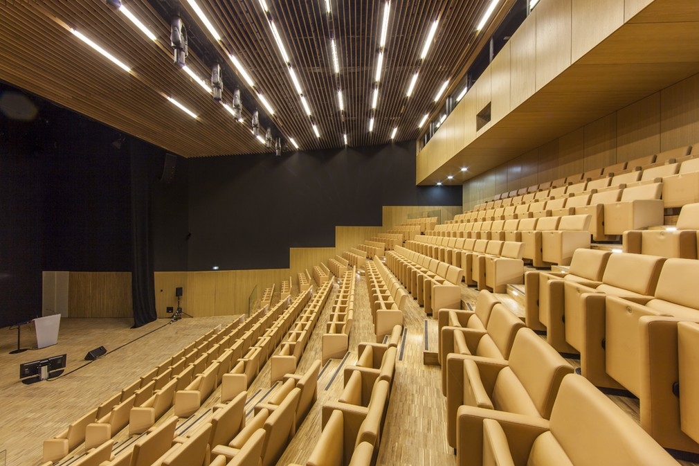 0818-centre-de-congres-prouve-nancy-auditorium-300